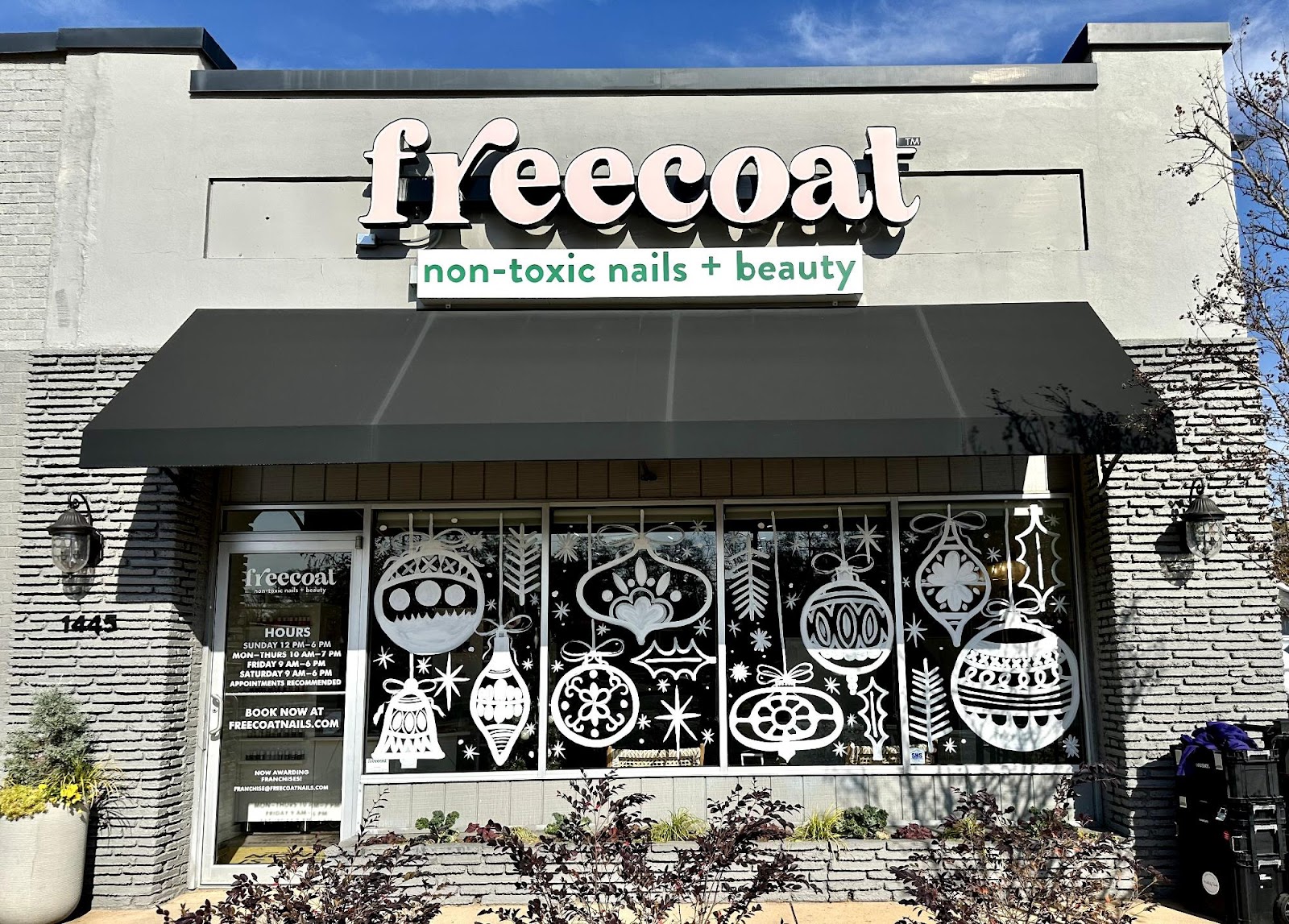 freecoat nails Greenville nail work in Greenville, South Carolina